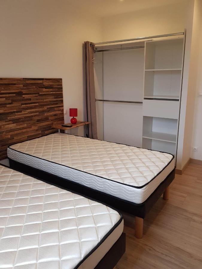 05 - Tres Joli 3 Pieces Neuf 2 Chambres, Logement Tout Equipe Pour 1 A 4 Personnes Maximum, Vue Sur Jardin Avec Parking Privatif, Grand Fourgon Possible, Tout Le Linge De Maison Est Fourni Annesse-et-Beaulieu Bagian luar foto