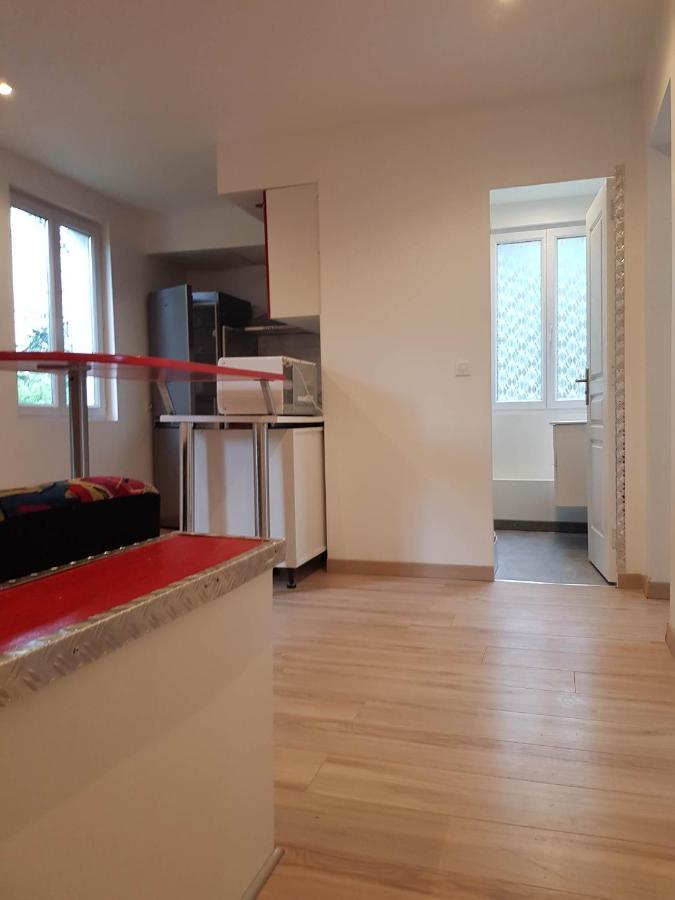 05 - Tres Joli 3 Pieces Neuf 2 Chambres, Logement Tout Equipe Pour 1 A 4 Personnes Maximum, Vue Sur Jardin Avec Parking Privatif, Grand Fourgon Possible, Tout Le Linge De Maison Est Fourni Annesse-et-Beaulieu Bagian luar foto