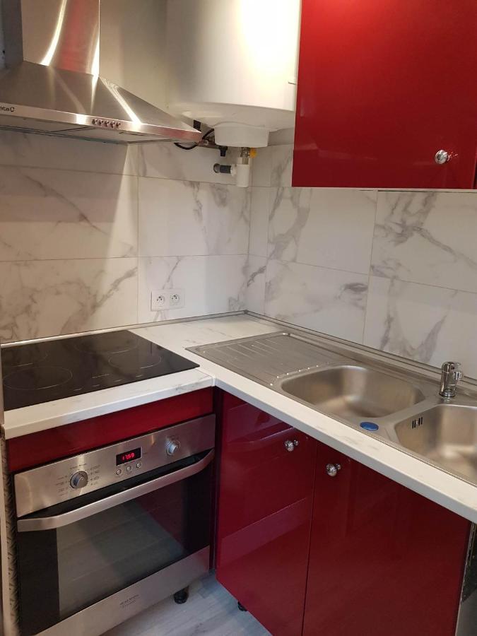 05 - Tres Joli 3 Pieces Neuf 2 Chambres, Logement Tout Equipe Pour 1 A 4 Personnes Maximum, Vue Sur Jardin Avec Parking Privatif, Grand Fourgon Possible, Tout Le Linge De Maison Est Fourni Annesse-et-Beaulieu Bagian luar foto